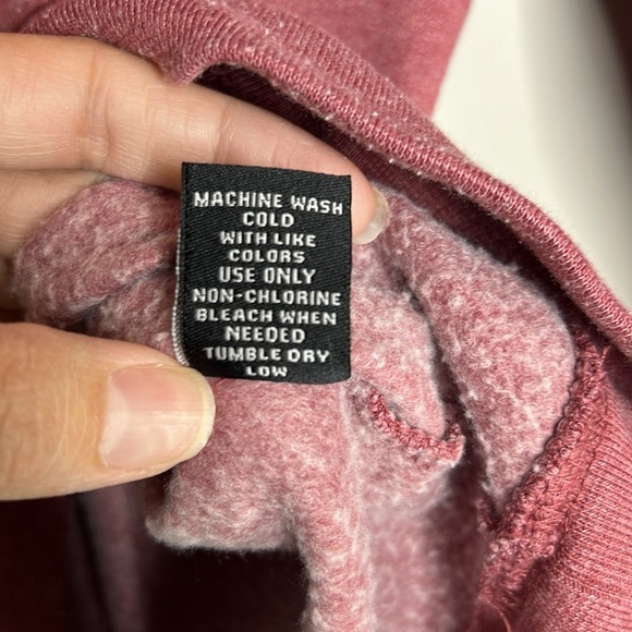 Chiller than Most embroidered sweatshirt size small - Picture 9 of 12